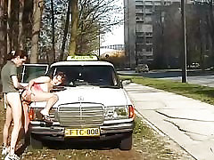 Taxi subacqueo scopa teen anale in pubblico