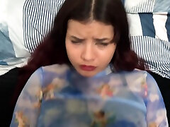 Petite Latina Se Monta En Mi Gran Polla Para Quitarse Su Calentura Y Se Traga Mi Leche - En xoxoxo felicita